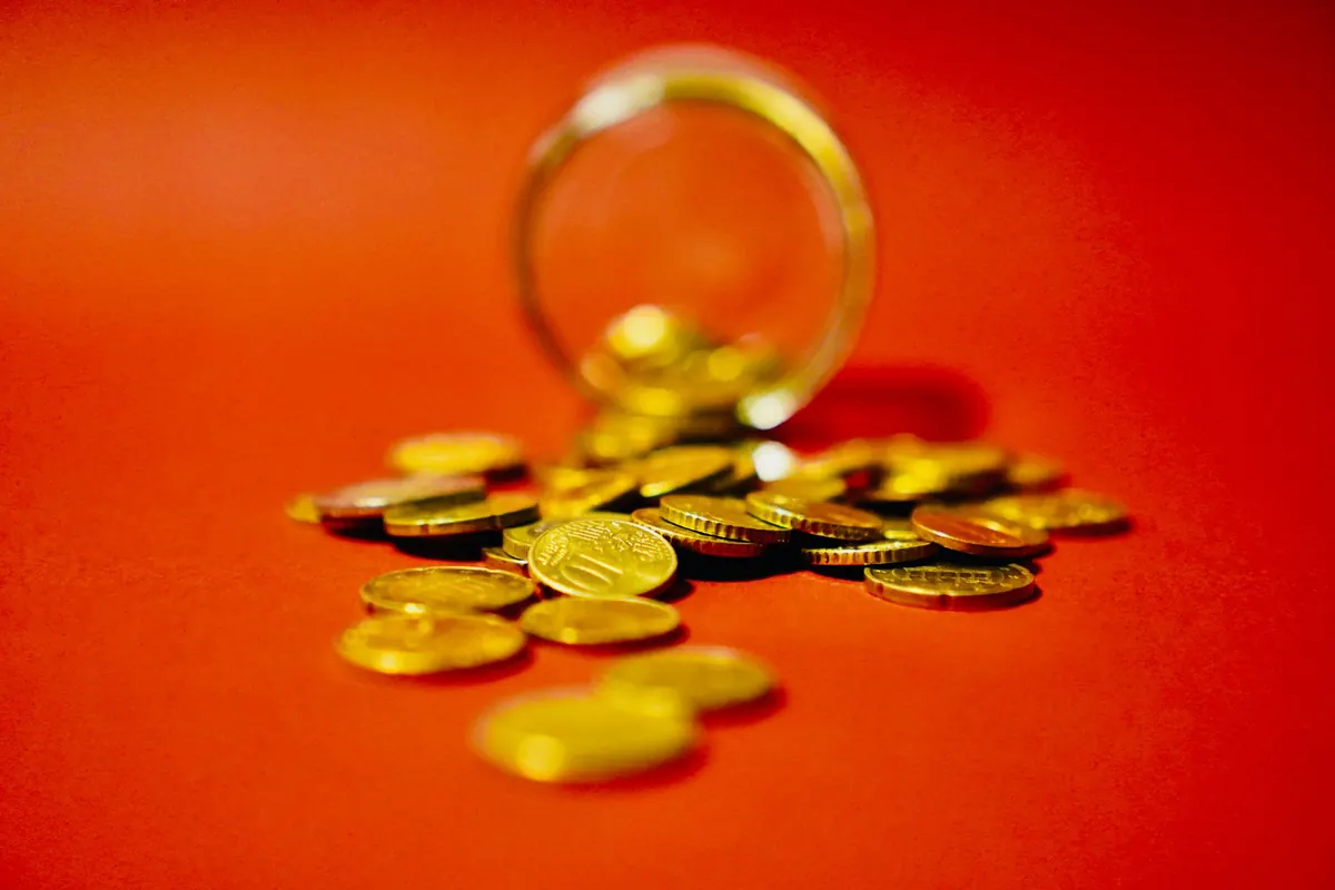 The 30-Day Savings Challenge: A Beginner's Checklist to Save $500